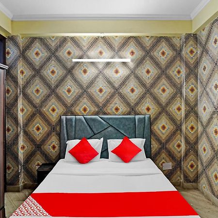 נוידה Hotel O Park View מראה חיצוני תמונה